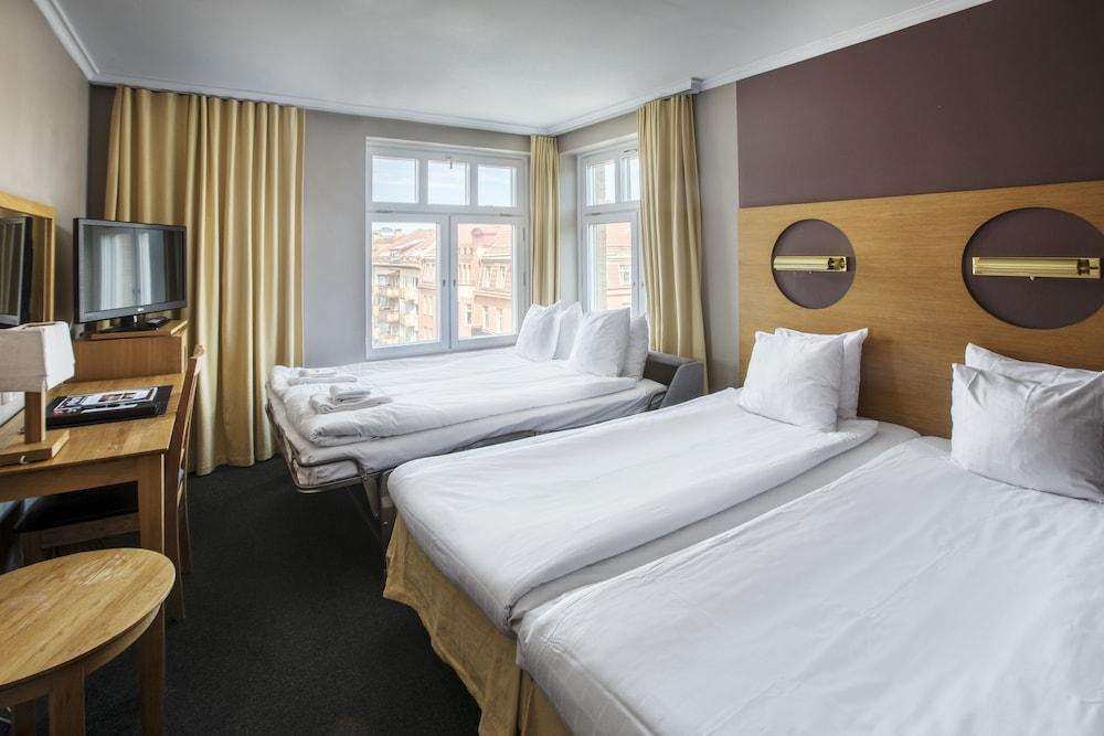 Elite City Hotel, Oerebro Esterno foto